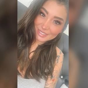 Meet your Posher, Monique